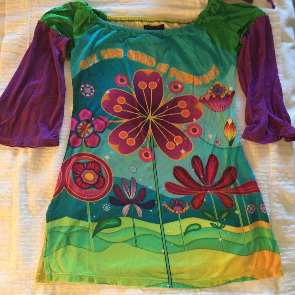 Cusco Barcelona Designer Flower Top, Size 4
